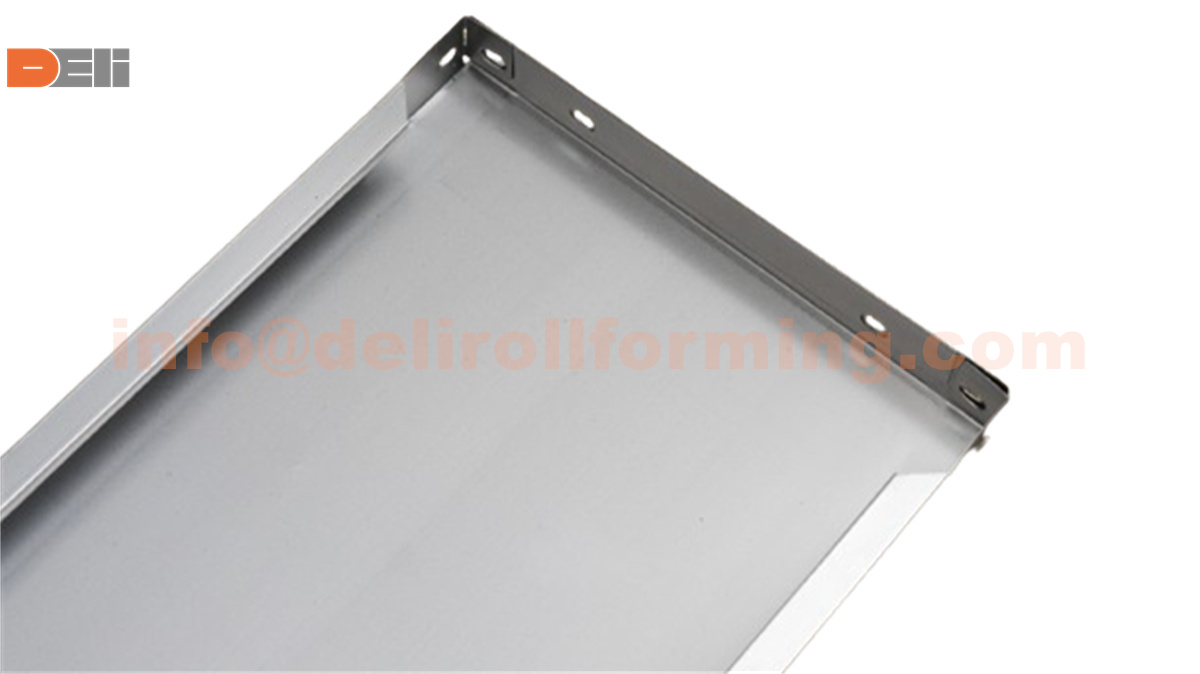 Shelf Layer Plate Production Line With Online Corner Bending Línea de producción de planchas para estanterías con doblado de esquinas en línea